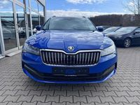 Gebraucht Skoda Superb Style 150 PS (110 kW) 2023 Blau Kombi