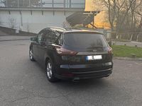 Gebraucht Ford S-MAX Titanium 209 PS (153 kW) 2016 Schwarz Van / Kleinbus