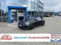 Używany Mini Cooper Essential 136 KM (100 kW) 2022 Czarny Hatchback