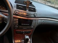 gebraucht Mercedes E220 