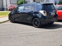 Gebraucht Toyota Verso Comfort 147 PS (108 kW) 2013 Schwarz Van / Kleinbus