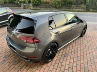 Gebraucht VW Golf VII R 300 PS (220 kW) 2019 Grau Limousine