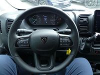 Gebraucht Peugeot Boxer 180 PS (132 kW) 2025 Lackierung weiss Van