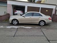 Gebraucht Mercedes E220 170 PS (125 kW) 2013 Gold Limousine