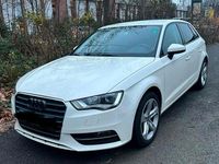 Gebraucht Audi A3 105 PS (77 kW) 2013 Weiß Kleinwagen