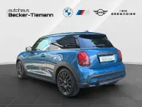 Gebraucht Mini ONE Hatch 102 PS (75 kW) 2022 Island blue Kleinwagen