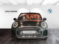 Gebraucht Mini Cooper 136 PS (100 kW) 2023 Rebel green (gruen) Kleinwagen
