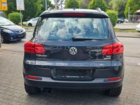 Gebraucht VW Tiguan Trendline 122 PS (89 kW) 2015 Grau SUV