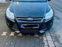 Gebraucht Ford Focus 116 PS (85 kW) 2013 Schwarz Kombi
