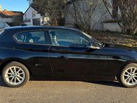 Gebraucht BMW 114 102 PS (75 kW) 2014 Schwarz Kleinwagen
