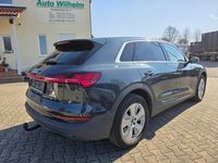 Gebraucht Audi e-tron 300 kW (408 PS) 2022 Grau SUV