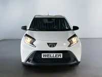 Gebraucht Toyota Aygo 72 PS (52 kW) 2025 Schneeweiß Kleinwagen