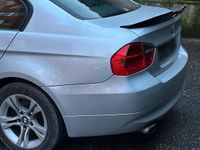 Gebraucht BMW 318 148 PS (108 kW) 2008 Grau Limousine