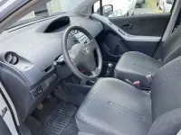 Gebraucht Toyota Yaris Sol 87 PS (63 kW) 2006 Silber Limousine