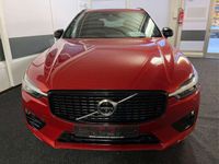 gebraucht Volvo XC60 R-DESIGN AUT AWD PANORAMA 360 LED ACC NA...