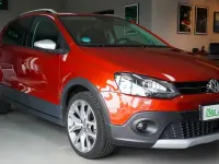 Gebraucht VW Polo Cross 90 PS (66 kW) 2017 Sunsetred Kleinwagen