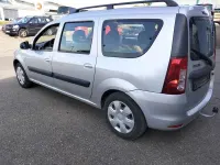 Gebraucht Dacia Logan Lauréate 105 PS (77 kW) 2009 Platingrau Kombi