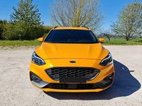 Używany Ford Focus ST 280 KM (205 kW) 2021 Pomarańczowy Sedan/Limuzyna