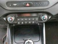 Gebraucht Kia Carens 137 PS (100 kW) 2014 Silber Van / Kleinbus