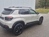 Neu Jeep Avenger 145 PS (106 kW) 2025 Beige SUV
