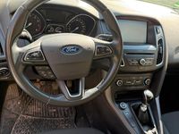 Gebraucht Ford Focus Titanium 125 PS (91 kW) 2015 Blau Kombi