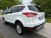 Gebraucht Ford Kuga Titanium 150 PS (110 kW) 2015 Weiß SUV