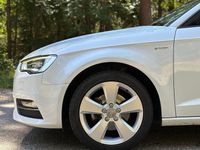 Gebraucht Audi A3 Ambition 110 PS (80 kW) 2014 Gletscherweiß metallic (metallic) Limousine