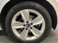 Usata VW Passat Elegance 200 CV (147 kW) 2023 Argento Station wagon
