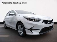 Gebraucht Kia Ceed 136 PS (100 kW) 2024 (wd) cararraweiss Kleinwagen