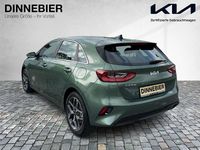 Gebraucht Kia Ceed Spirit 160 PS (117 kW) 2023 Experience green met Kleinwagen