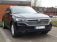 Gebraucht VW Touareg 231 PS (169 kW) 2022 Schwarz SUV
