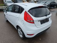 gebraucht Ford Fiesta Titanium *8-fach Frontscheibenhzg.*