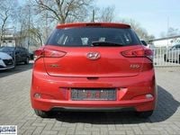Gebraucht Hyundai i20 Intro Edition 101 PS (74 kW) 2015 Andere farbe
