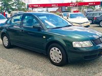 Gebraucht VW Passat 125 PS (91 kW) 1999 Grün Limousine