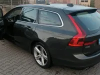 Gebraucht Volvo V90 Momentum 190 PS (139 kW) 2018 Grau Kombi
