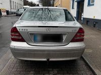 Gebraucht Mercedes C220 143 PS (105 kW) 2001 Limousine