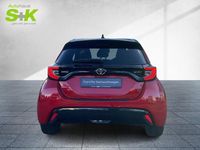 Gebraucht Toyota Yaris Hybrid Plus 131 PS (96 kW) 2024 Rot Kleinwagen