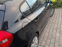 Gebraucht BMW 116 129 PS (94 kW) 2007 Schwarz Kleinwagen