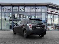 Gebraucht Toyota Verso Executive 147 PS (108 kW) 2015 Grau Van / Kleinbus