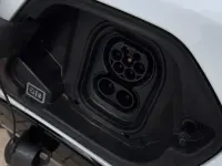 Gebraucht Peugeot e-208 Active 100 kW (136 PS) 2021 Weiß Kleinwagen