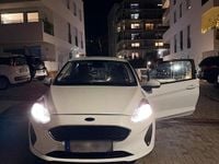 Gebraucht Ford Fiesta 71 PS (52 kW) 2018 Weiß Kleinwagen