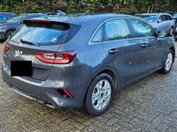 Gebraucht Kia Ceed 120 PS (88 kW) 2022 (h8g) dark penta metal m Kleinwagen