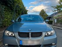 Gebraucht BMW 318 143 PS (105 kW) 2008 Grau Limousine