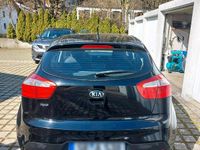 Gebraucht Kia Rio 109 PS (80 kW) 2011 Schwarz Kleinwagen