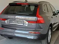 Gebraucht Volvo XC60 Core 197 PS (144 kW) 2023 Platinum grey / metallic SUV