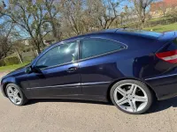 Używany Mercedes 220 150 KM (110 kW) 2008 Niebieski Coupe