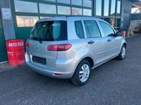 Gebraucht Mazda 2 Comfort 75 PS (55 kW) 2003 Silber Kleinwagen