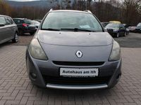 Gebraucht Renault Clio II Dynamique 101 PS (74 kW) 2011 Gold Limousine