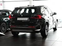 Gebraucht BMW iX1 Performance 230 kW (313 PS) 2023 Saphirschwarz SUV