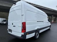 Używany Mercedes Sprinter 170 KM (125 kW) 2021 Biały Van
